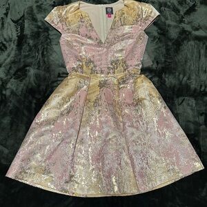 Vince Camuto Elegant Pink and Gold Dress